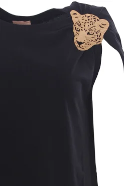 T-shirt in cotone con applicazione
